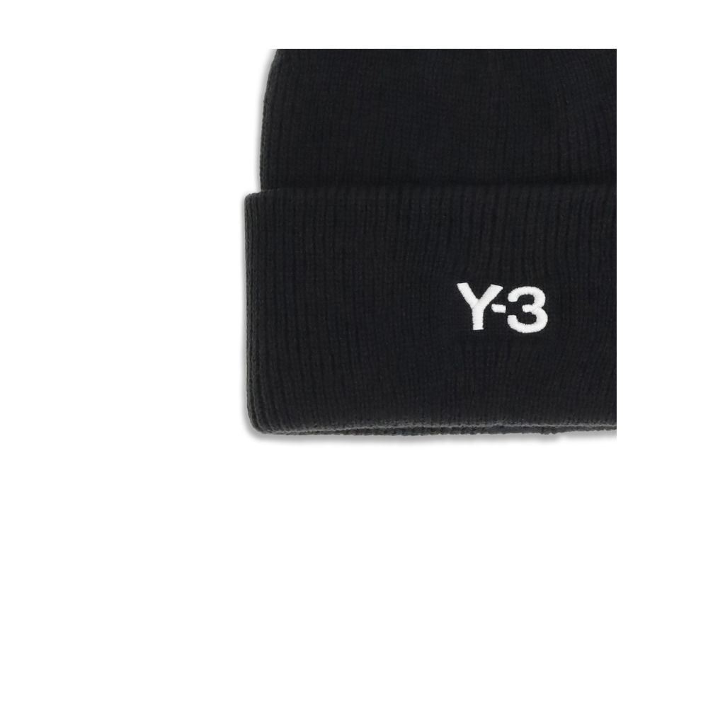 Classic Beanie with a stitched label at the front