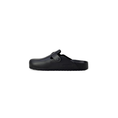 Black Plastic Slipper