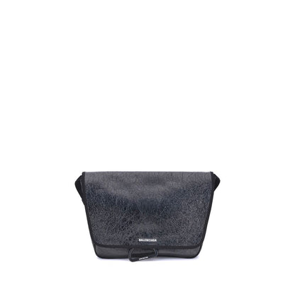 Explorer Shoulder Bag