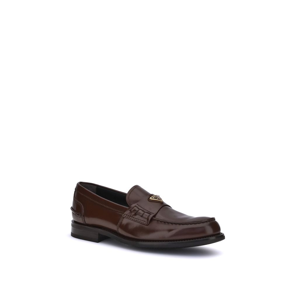 Triangular plaque Loafers