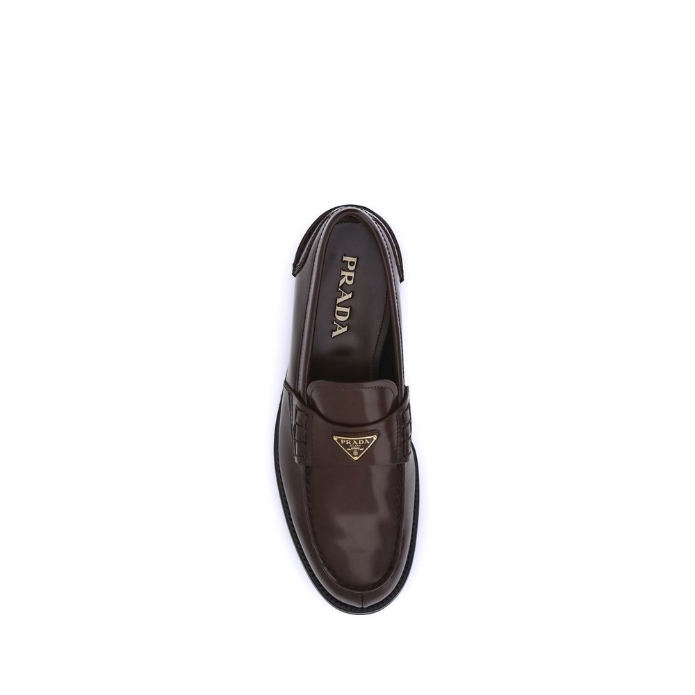 Triangular plaque Loafers