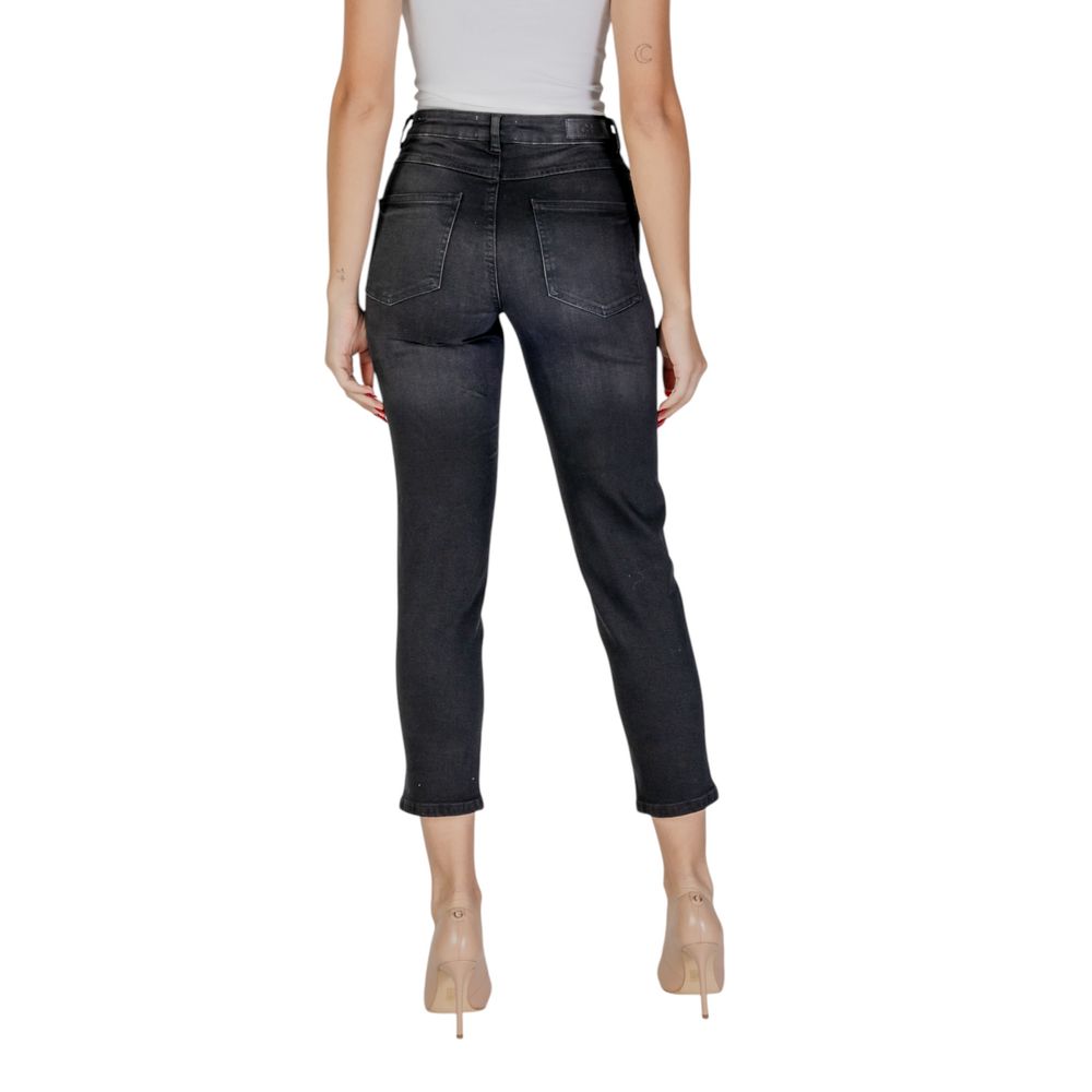 Black Cotton Mom Jean