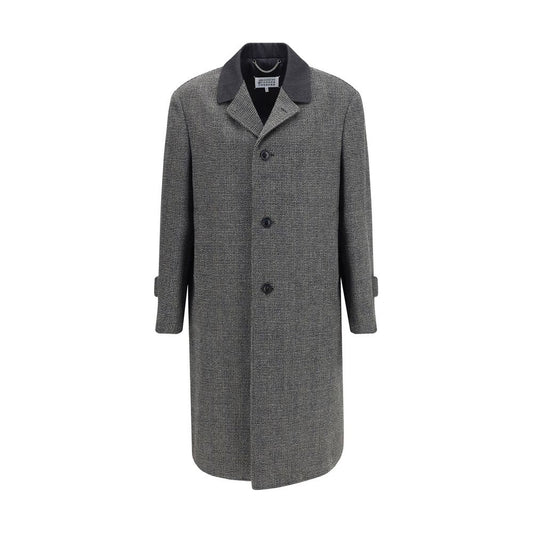 Single-breasted coat in virgin wool blend