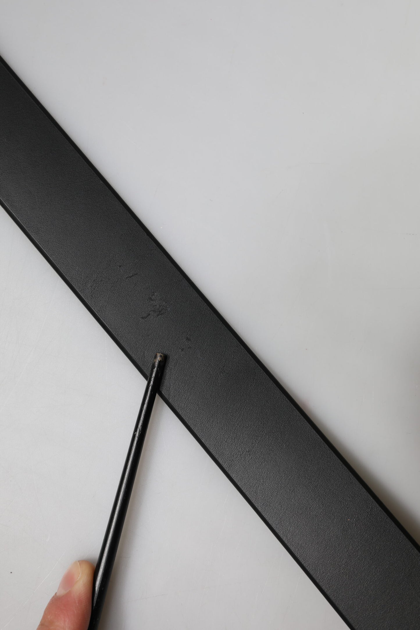 Black Leather Classic Metal Buckle Men Belt