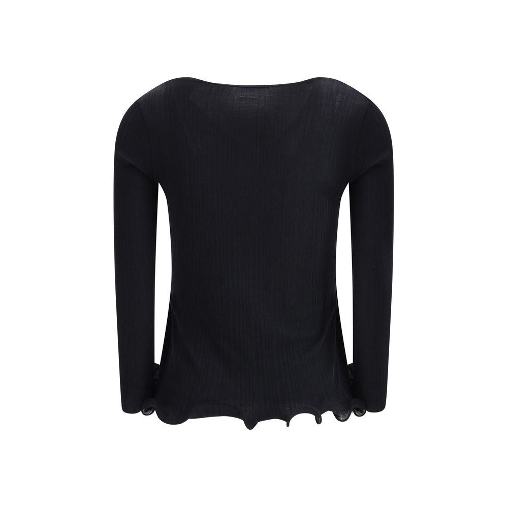 Long-sleeved Virgin Wool top